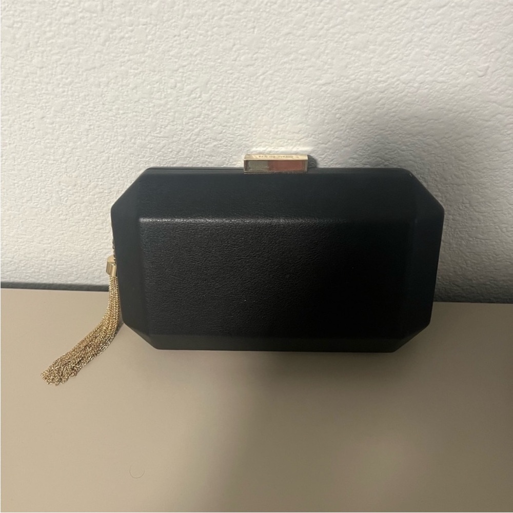Olga berg Lia Facetted Clutch With Tassel in Black & Gold